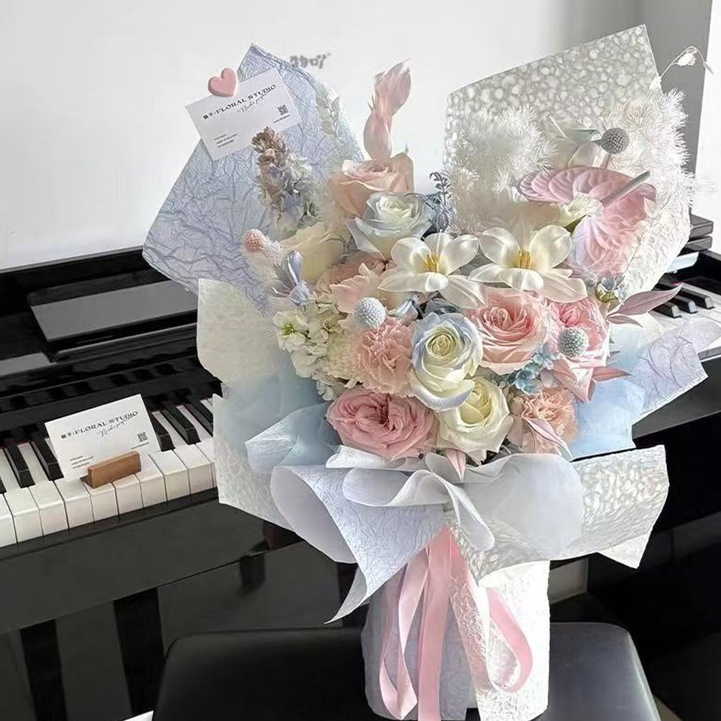 mehrfarbiger Rosenstrauß