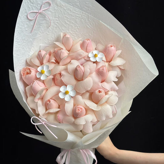 Bouquet of 33 Roses